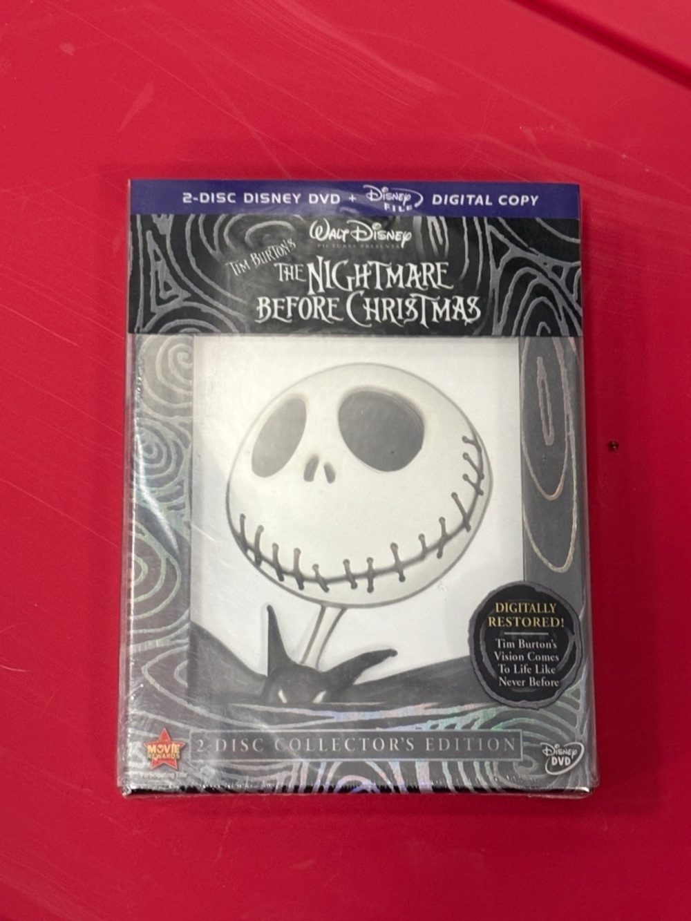 Disney The Nightmare Before Christmas Collector's Edition - Black & Red